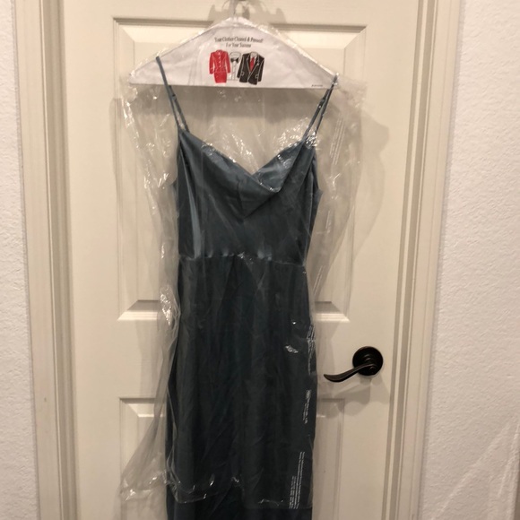 Reformation Adara dress in blue - Picture 4 of 6